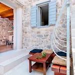 Old Town Apartment Mare