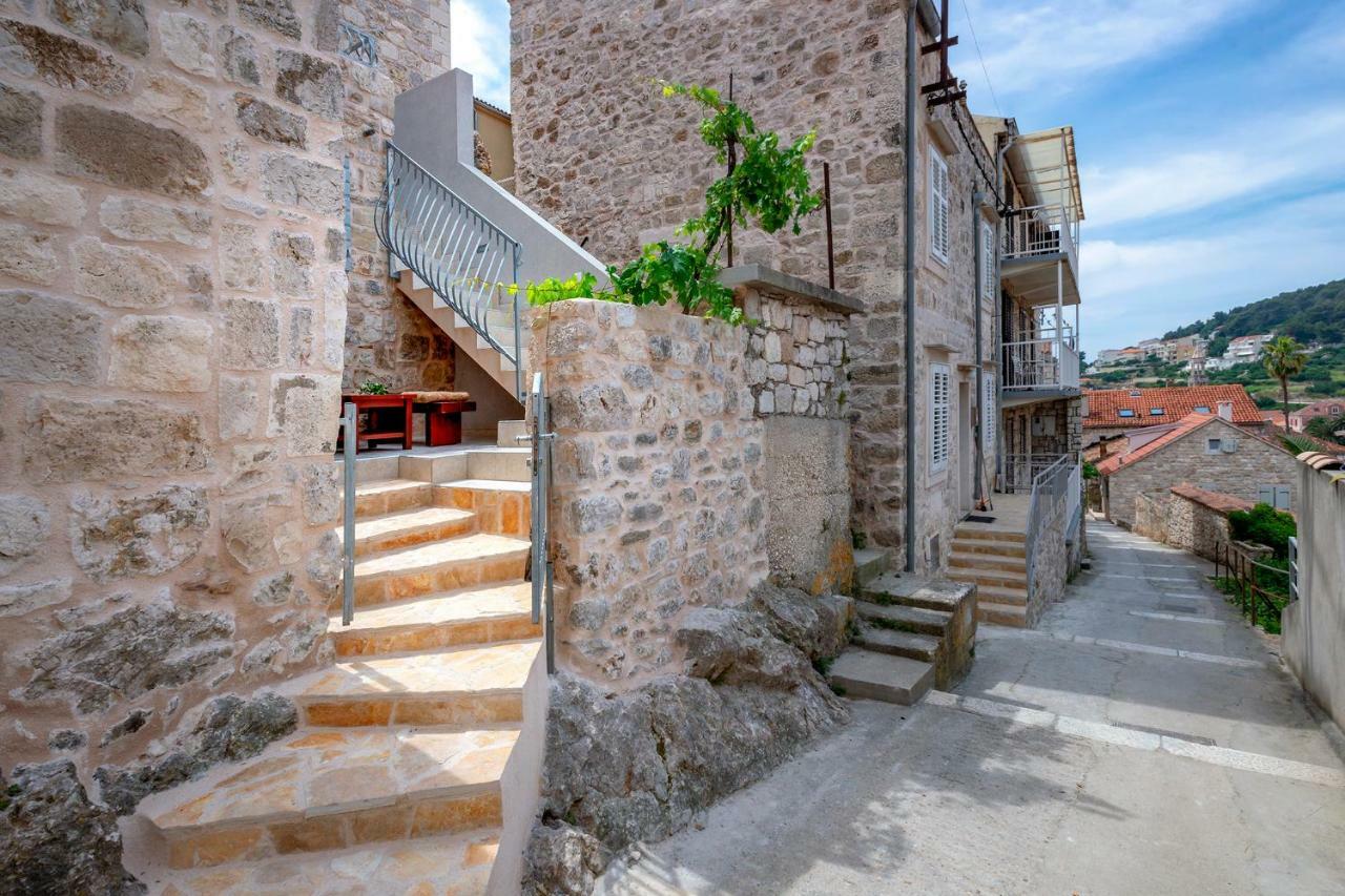 Apartament Old Town Mare